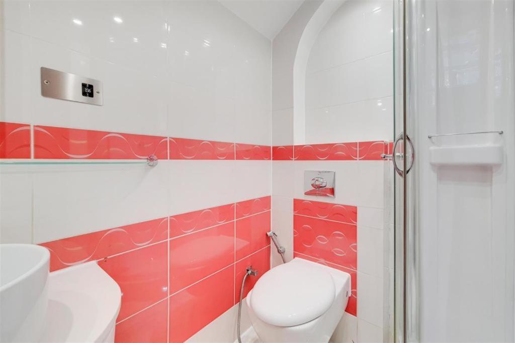 Stanhope Terrace Apartment London